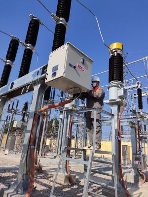 LẮP ĐẶT MBA T2 TRẠM 110KV NAM THÀNH PHỐ BẮC GIANG - 北江市南边安装110KV 站T2变压器